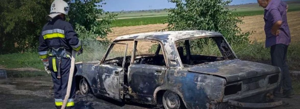 У пожежах на Хмельниччині згоріли 2 автівки (ФОТО)