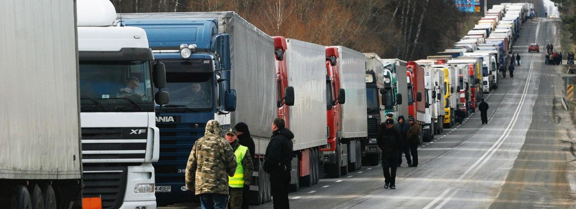 На кордоні з Польщею запустять електронну чергу. Платну