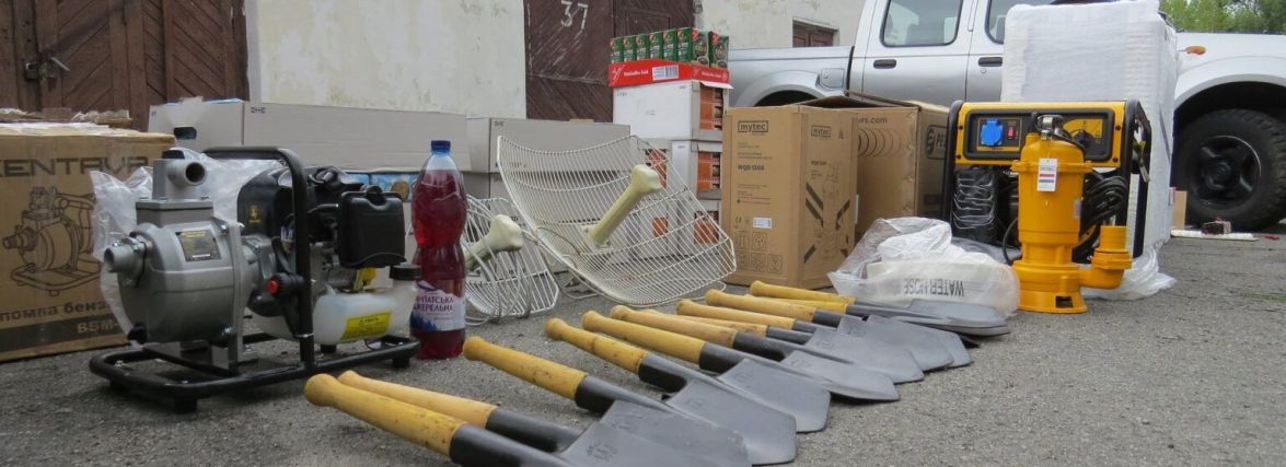 Два авто передали військовим на фронт жителі Шепетівщини
