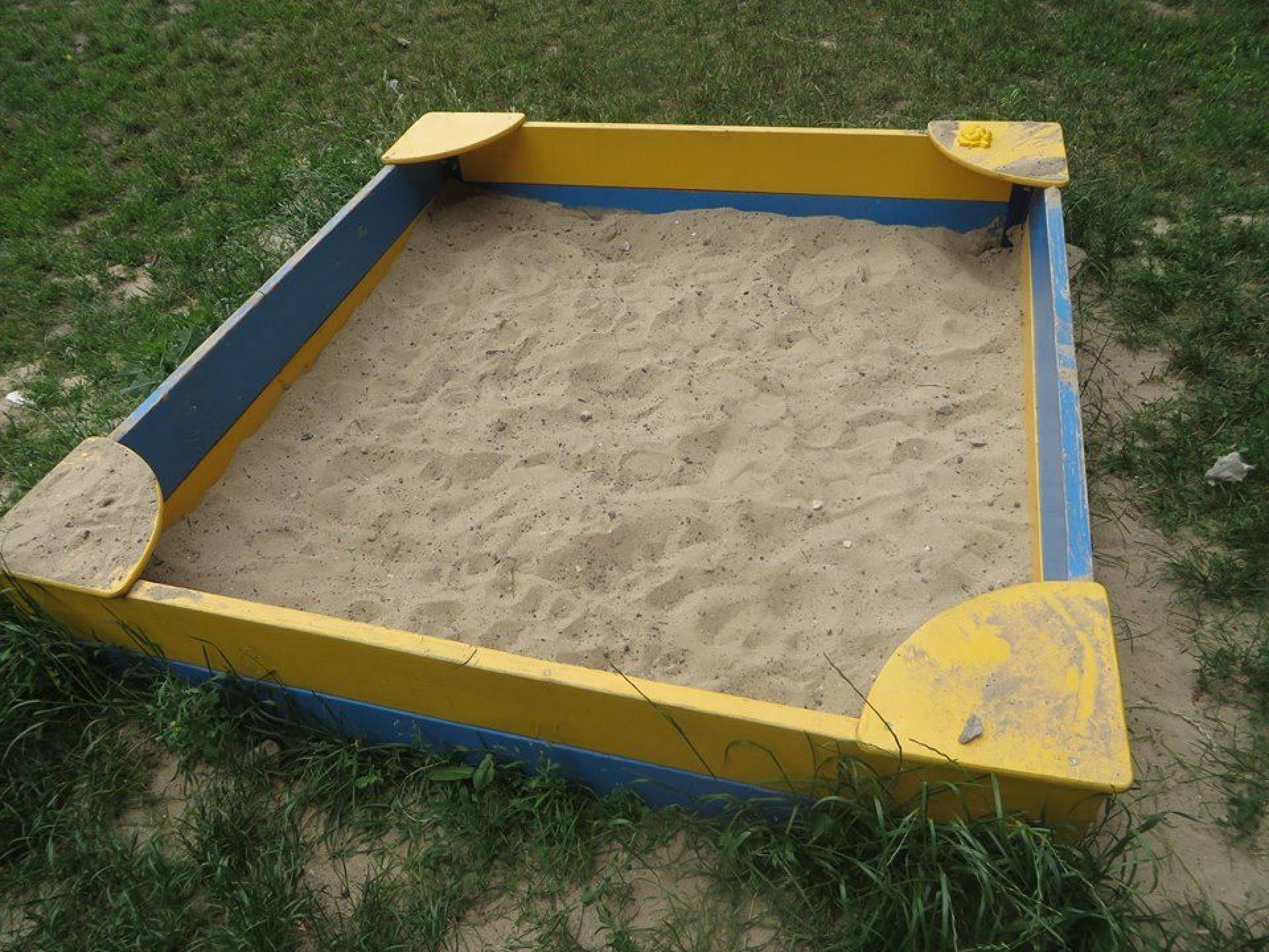 Поради щодо видалення вірусів з піску у пісочниці