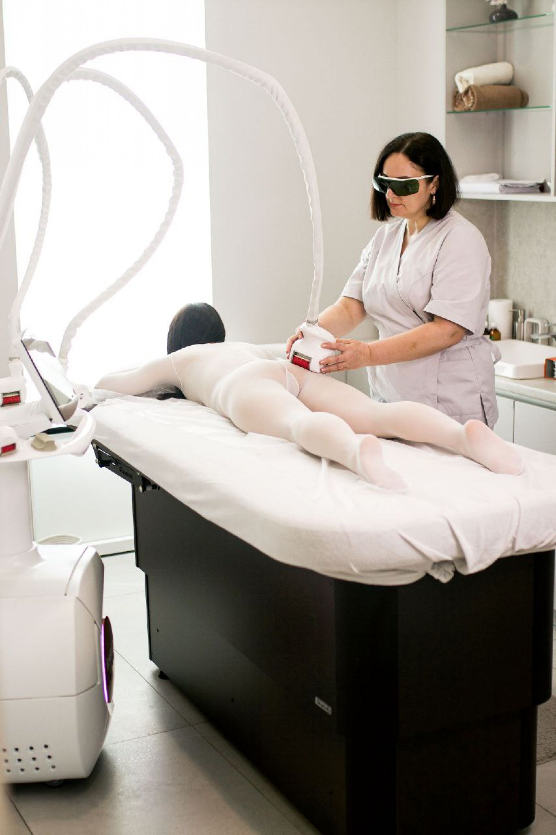 Масаж тіла на апараті ICOONE LASER