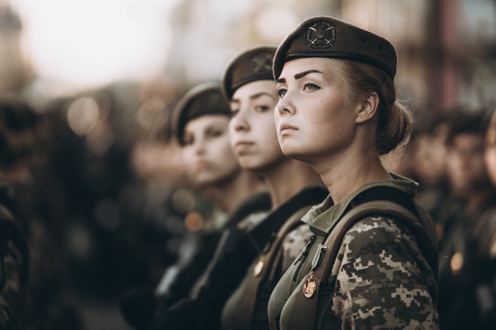 Военные Девушки