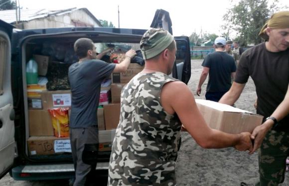 Хмельницькі автомайданівці везуть передачі в зону АТО: потрібна допомога, фото №1 на сайті vsim.ua