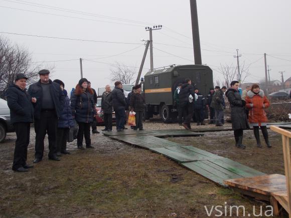 У Хмельницькому на Водохреща сміливіше занурюються у воду чоловіки, фото №9 на сайті vsim.ua