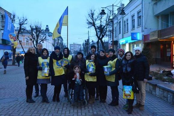 Хмельницький і жінка: «Не зважаючи на проблеми, не губіть з душі відчуття щастя і світла» на сайті vsim.ua Хмельницький і жінка: «Не зважаючи на проблеми, не губіть з душі відчуття щастя і світла», фото №2 на сайті vsim.ua